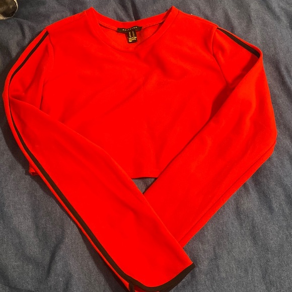 Red stripped crop top - Picture 1 of 1